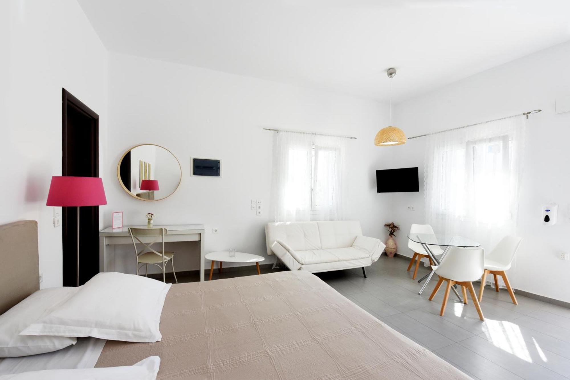 Tsakanos Home Adamantas  ภายนอก รูปภาพ