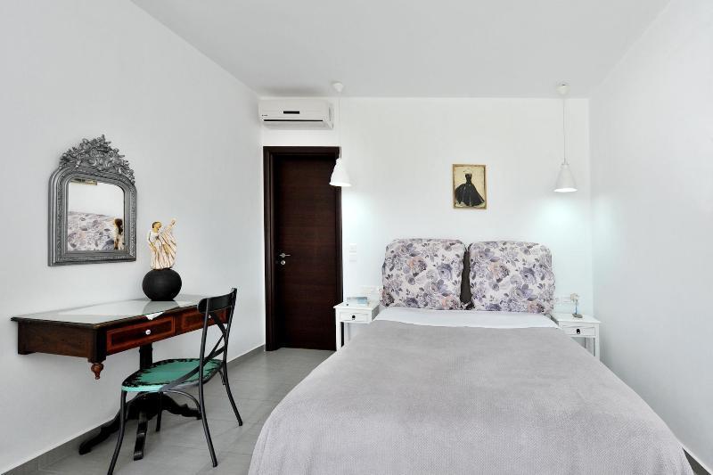Tsakanos Home Adamantas  ภายนอก รูปภาพ