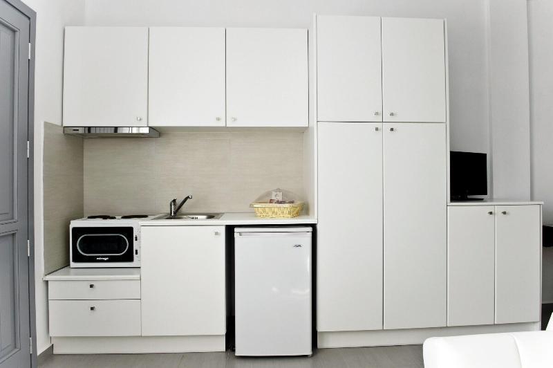 Tsakanos Home Adamantas  ภายนอก รูปภาพ