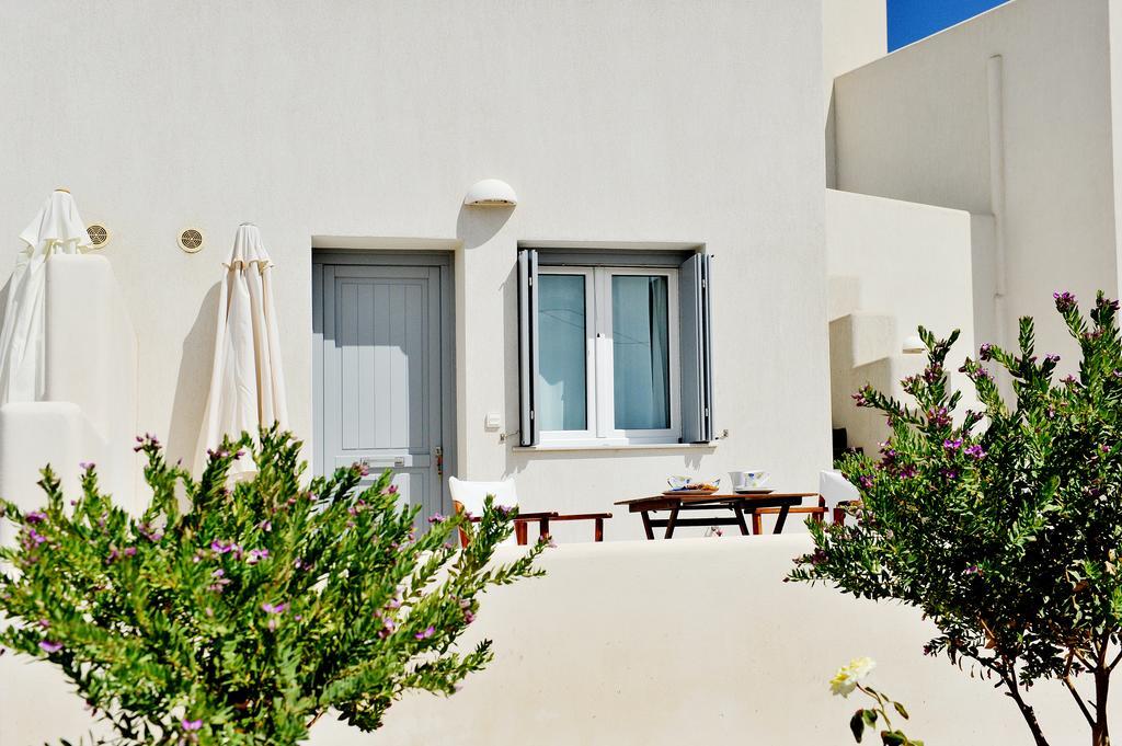 Tsakanos Home Adamantas  ภายนอก รูปภาพ